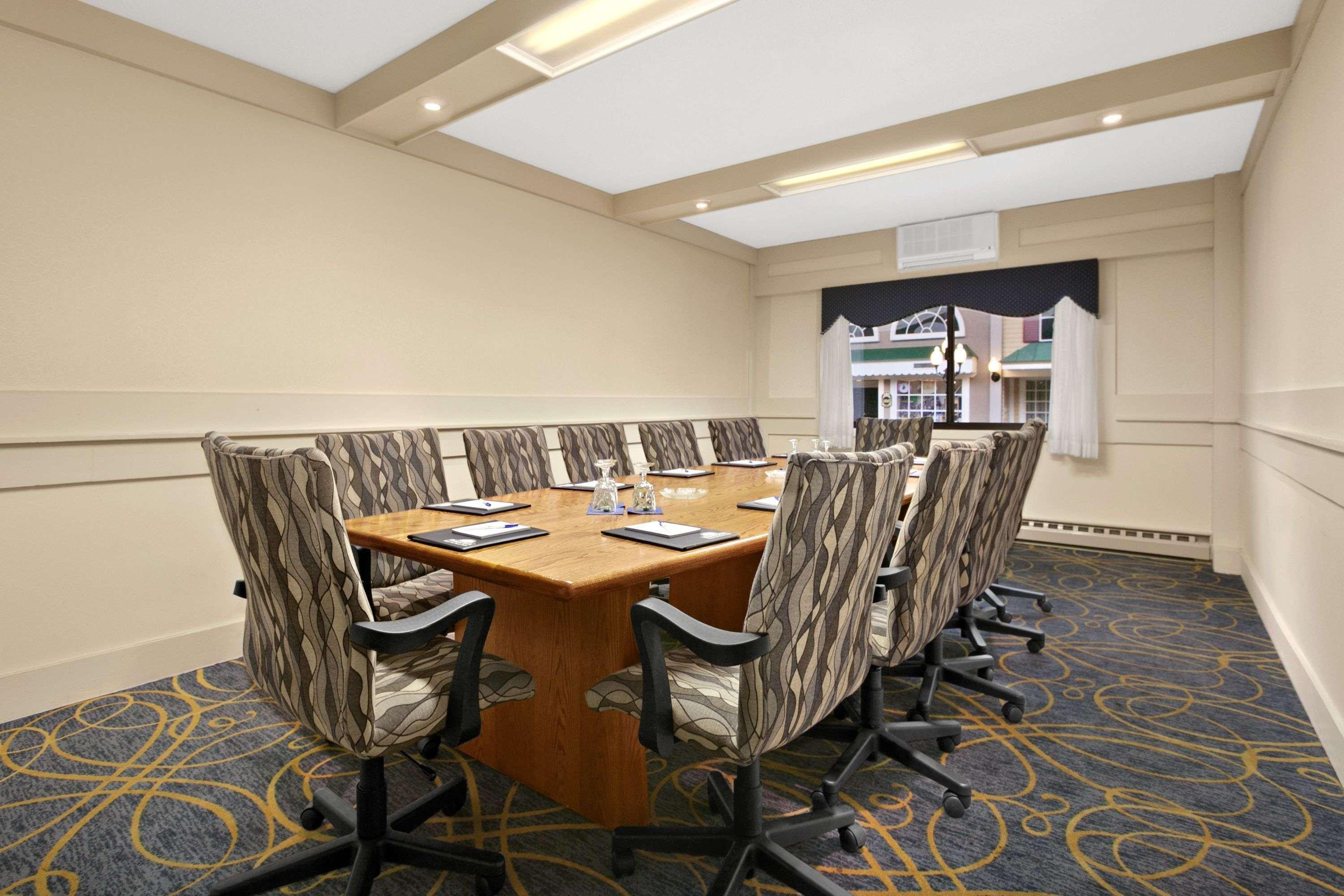 Days Inn By Wyndham Penn State State College Dış mekan fotoğraf