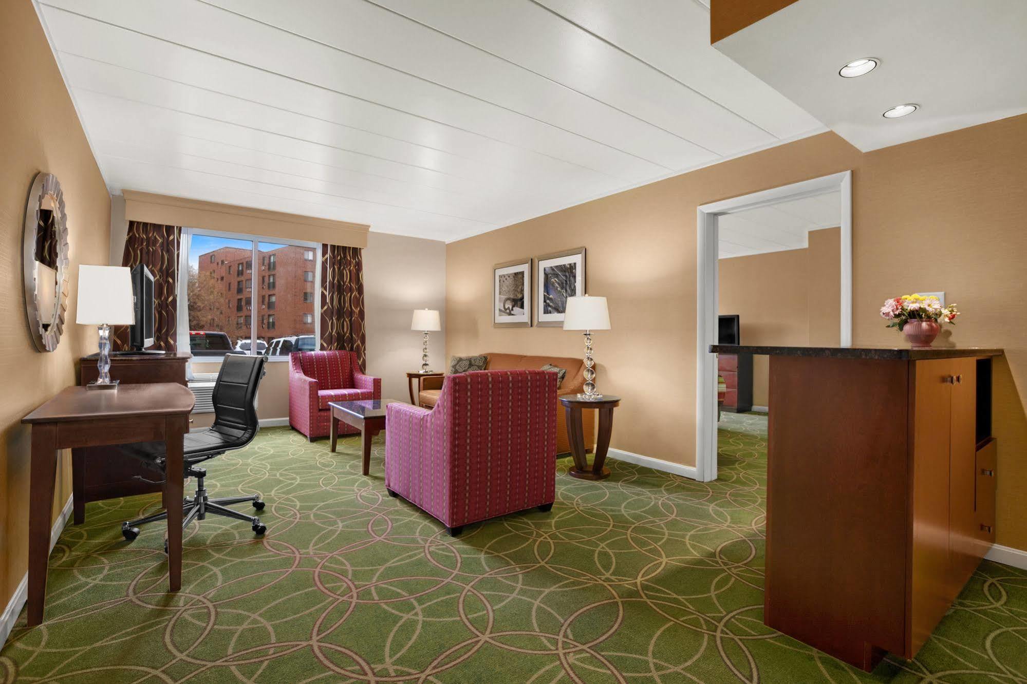 Days Inn By Wyndham Penn State State College Dış mekan fotoğraf